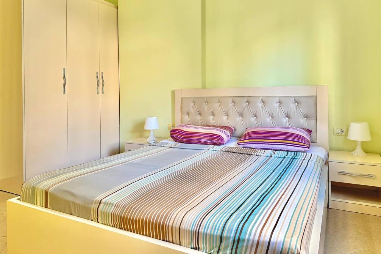 Cozy Sea View Apartment K4 Sarandë Exteriör bild