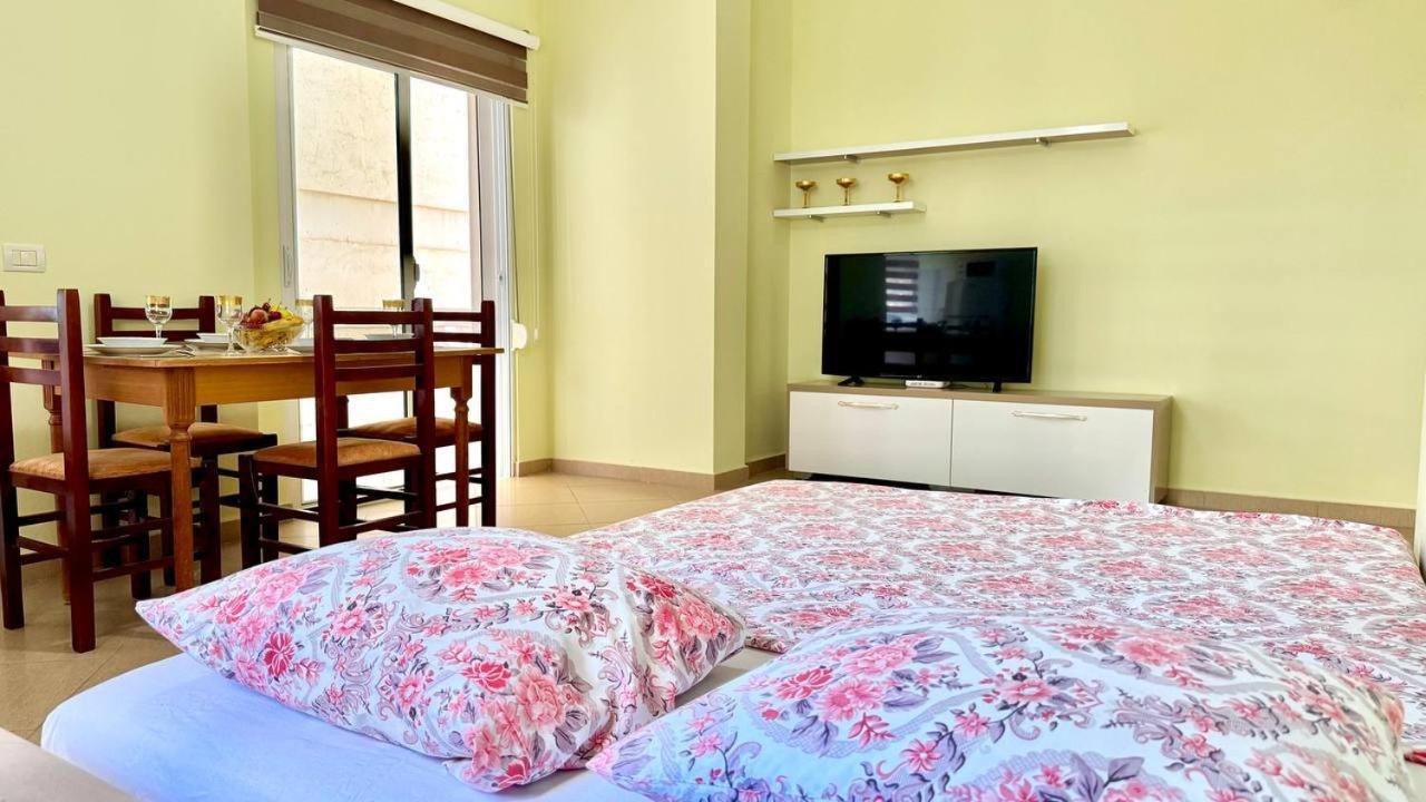 Cozy Sea View Apartment K4 Sarandë Exteriör bild