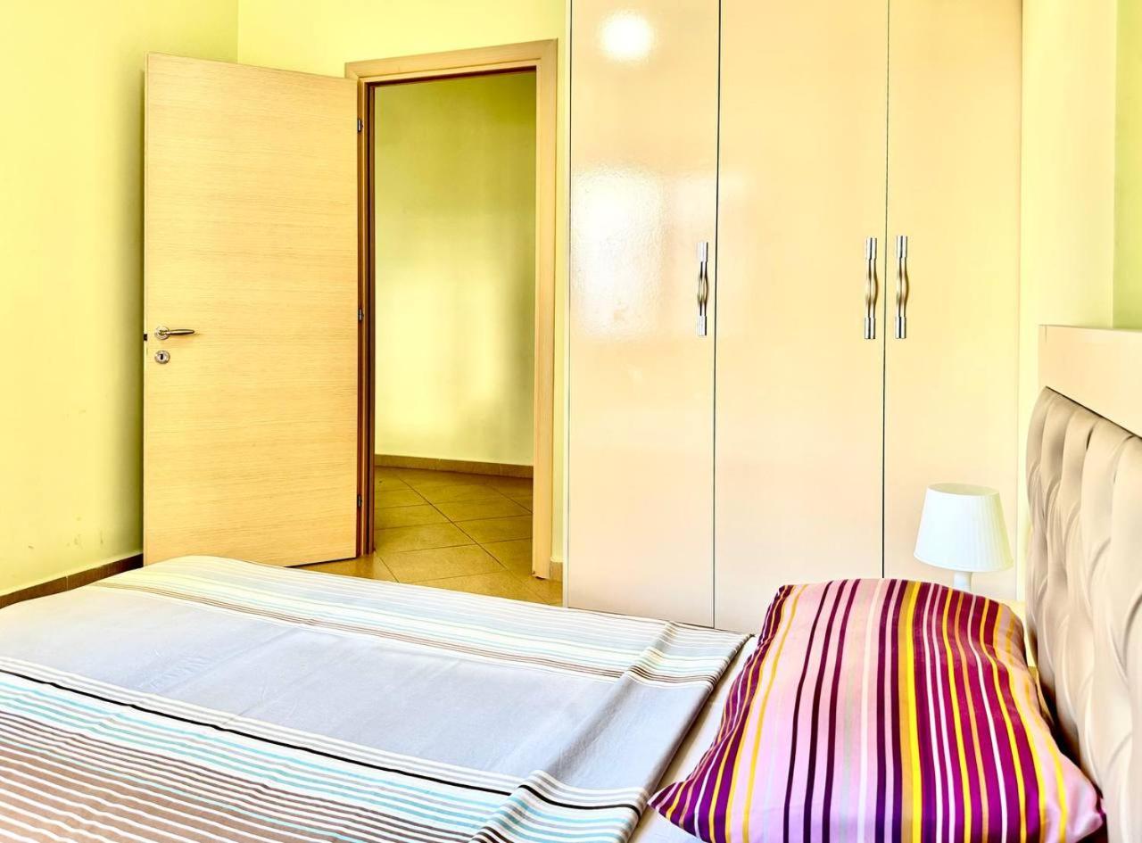 Cozy Sea View Apartment K4 Sarandë Exteriör bild