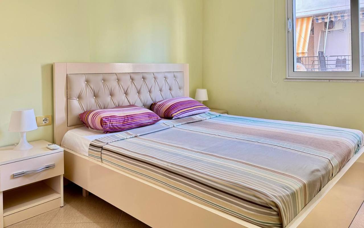 Cozy Sea View Apartment K4 Sarandë Exteriör bild