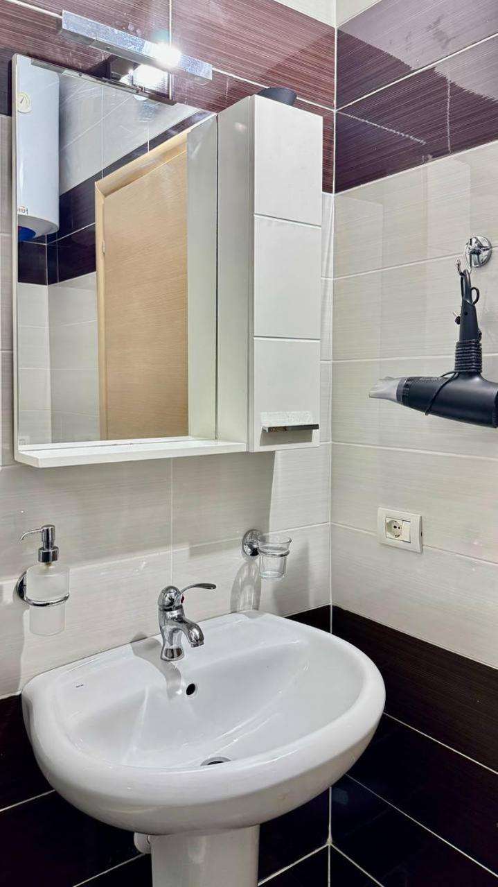 Cozy Sea View Apartment K4 Sarandë Exteriör bild